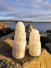 Load image into Gallery viewer, Selenite Lamp
